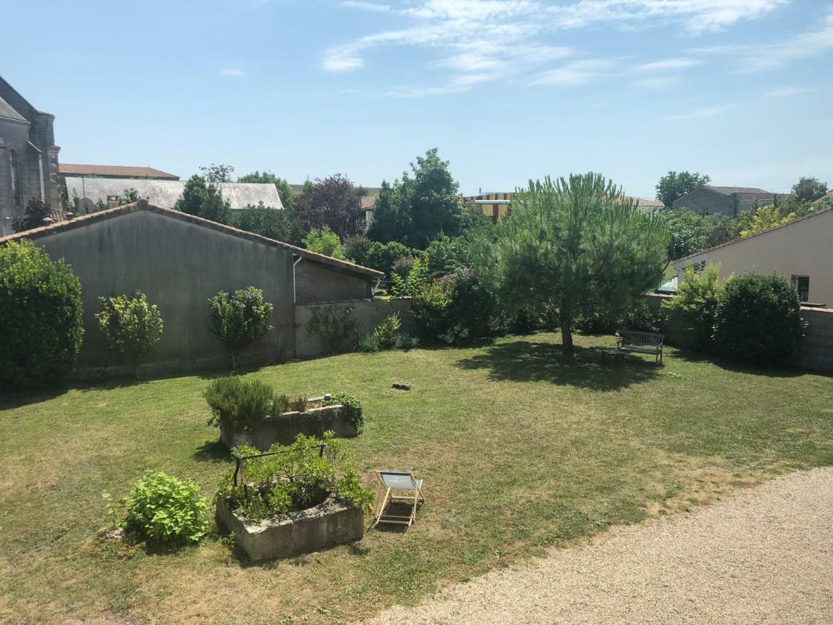 Les Jardins De La Providence Hotel Cognac Exterior photo